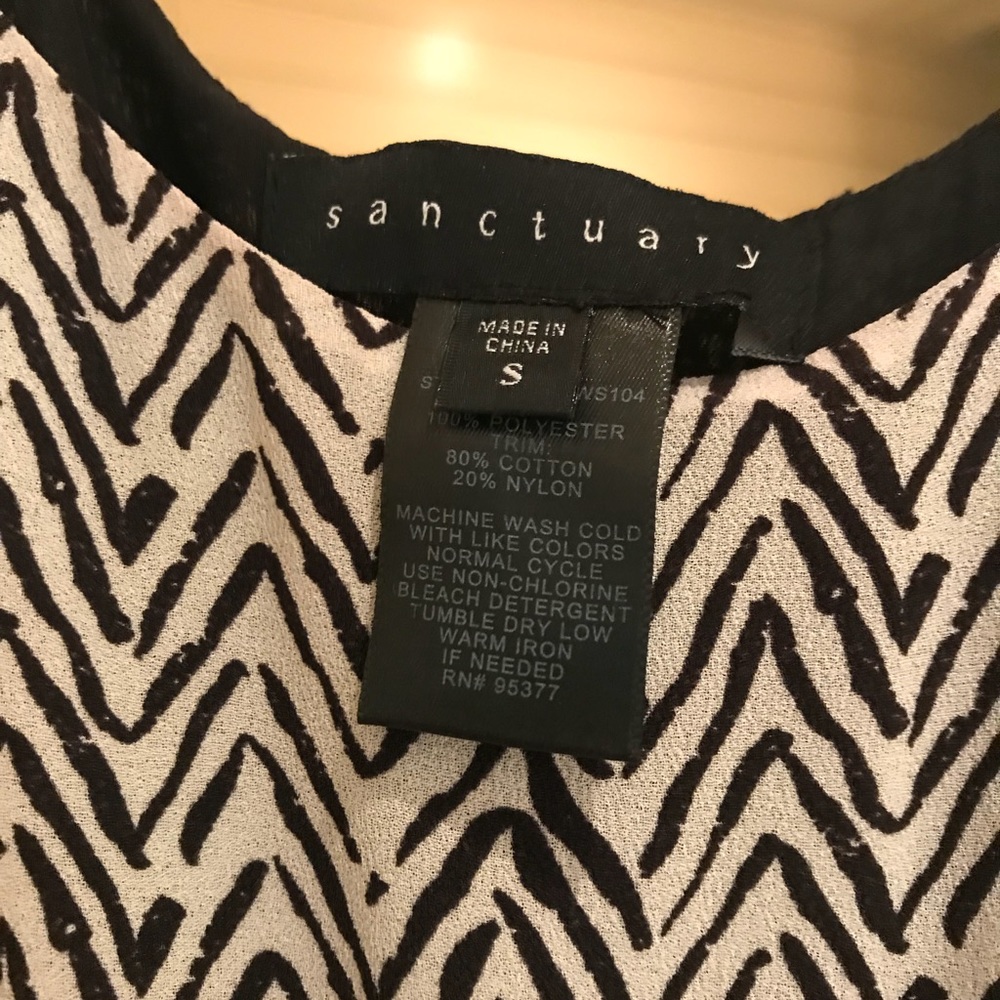 Sanctuary maxi size small